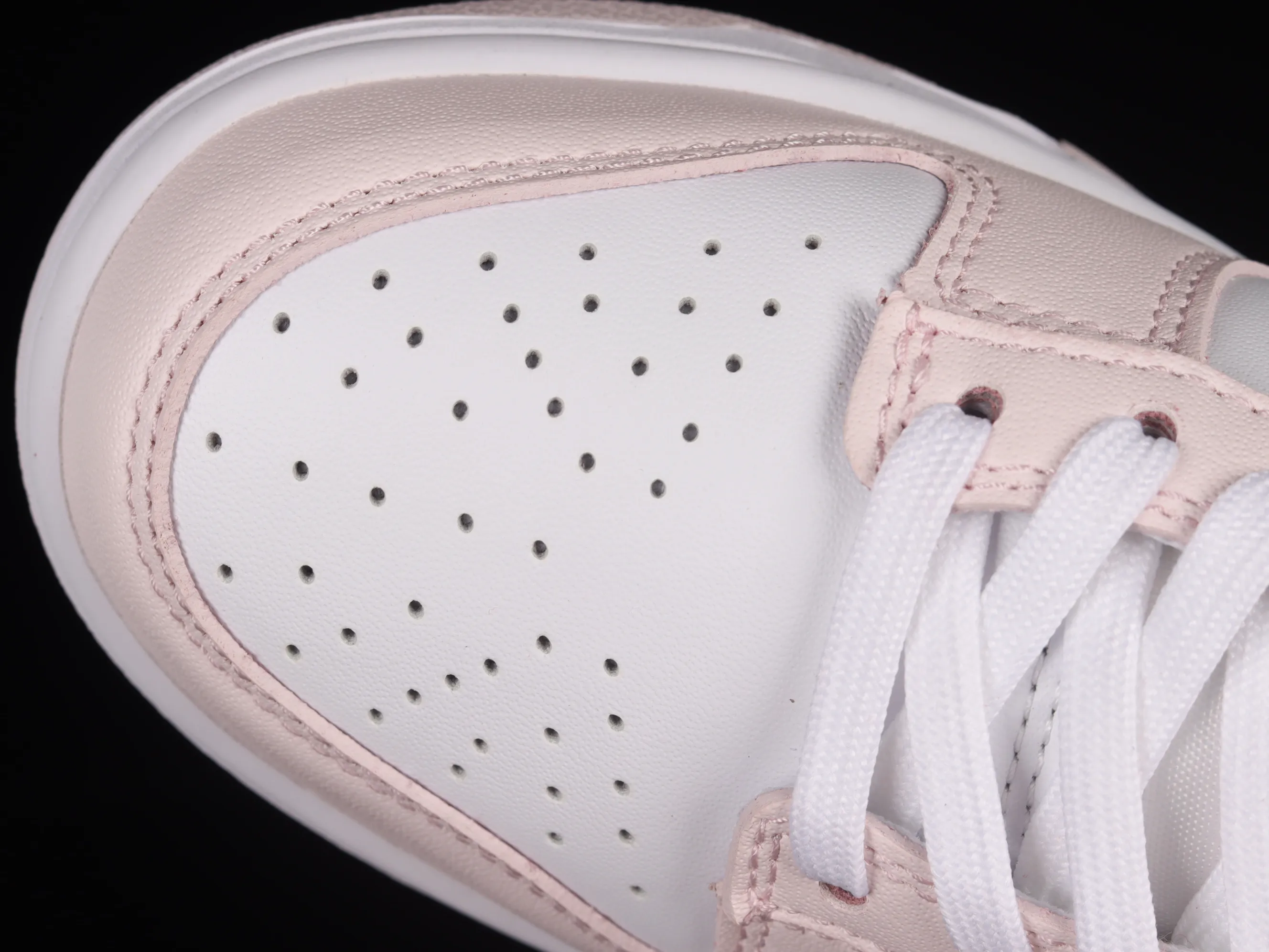 All Categories Nk SB Dunk Series Nk SB Dunk Low Low-top sneakers Cost-effective version Nk Dunk Low "Pink Paisley" Sakura pink SB low-top sports and leisure sneakers FD1449-100
